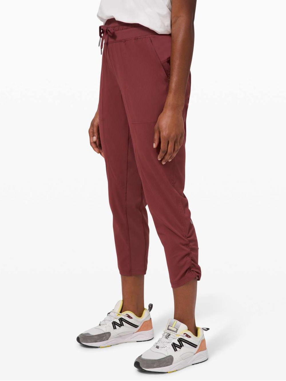 Lululemon Dance Studio Crop *25"
Savannah